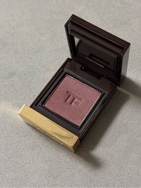 Tom Ford Single Eyeshadow 05videotape suede